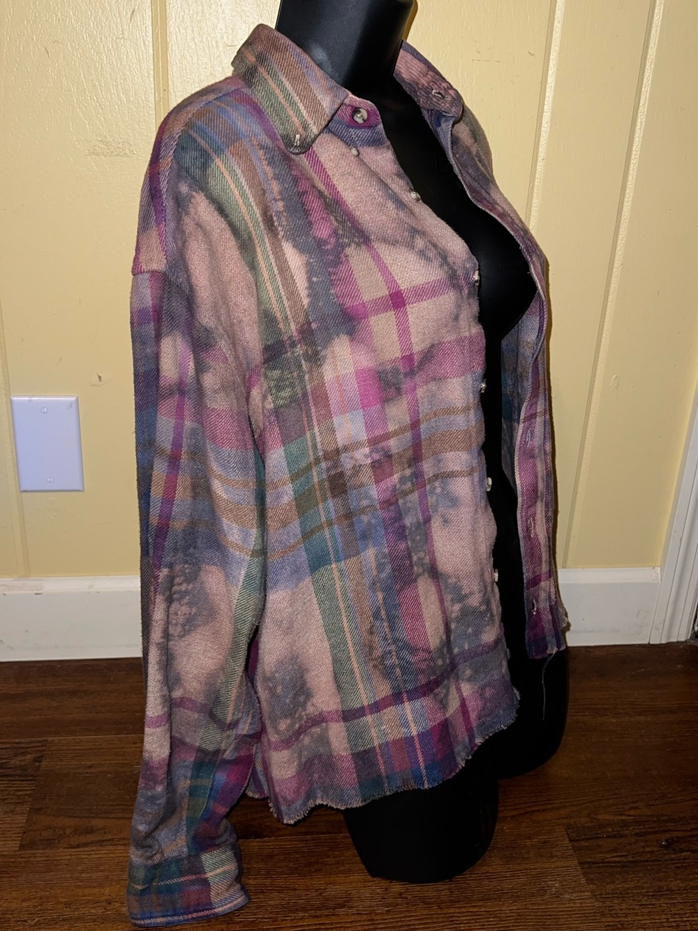 Vintage Acid Wash Crop Flannel Distressed Tie Dye Plaid Button Up Shirt Size L - Picture 4 of 10